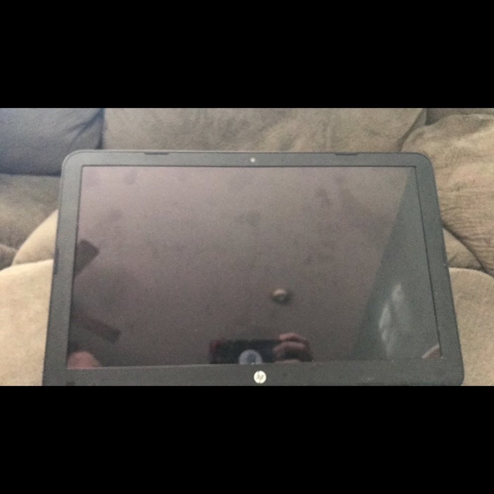 HP touch screen laptop - Picture 3 of 3